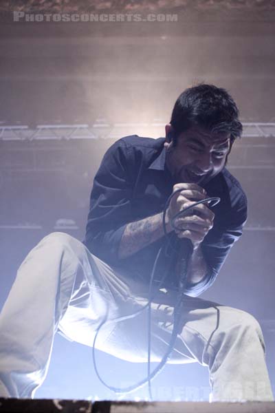 DEFTONES - 2010-12-13 - PARIS - Le Trianon - Camillo Wong Moreno